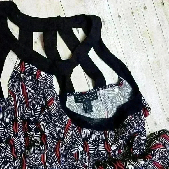 FOREVER 21 PLUS Womans SUNDRESS Cut Out Accent Shoulder Neck Lightweight size XL - Picture 7 of 7